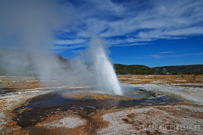 Jewel-Geyser